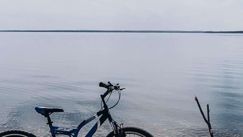 Exploration gastronomique autour du lac d’Annecy : Les délices cachés à déguster en vélo